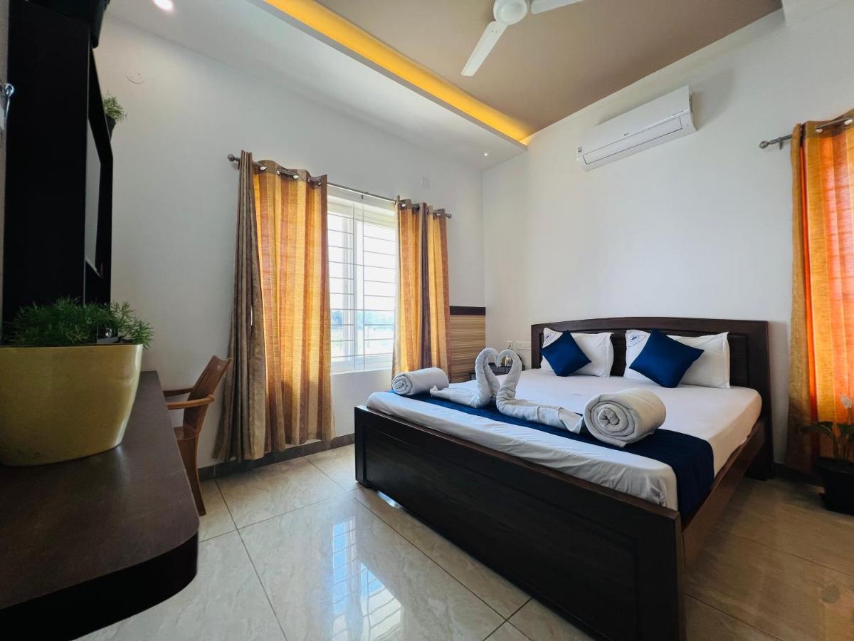 Raja Residency Hotel Alandurai Exterior photo